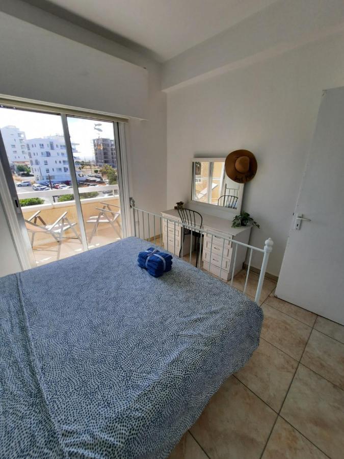 Sea-Esta Seaview Apartment, 200 Meters To The Beach Larnaka Exterior foto