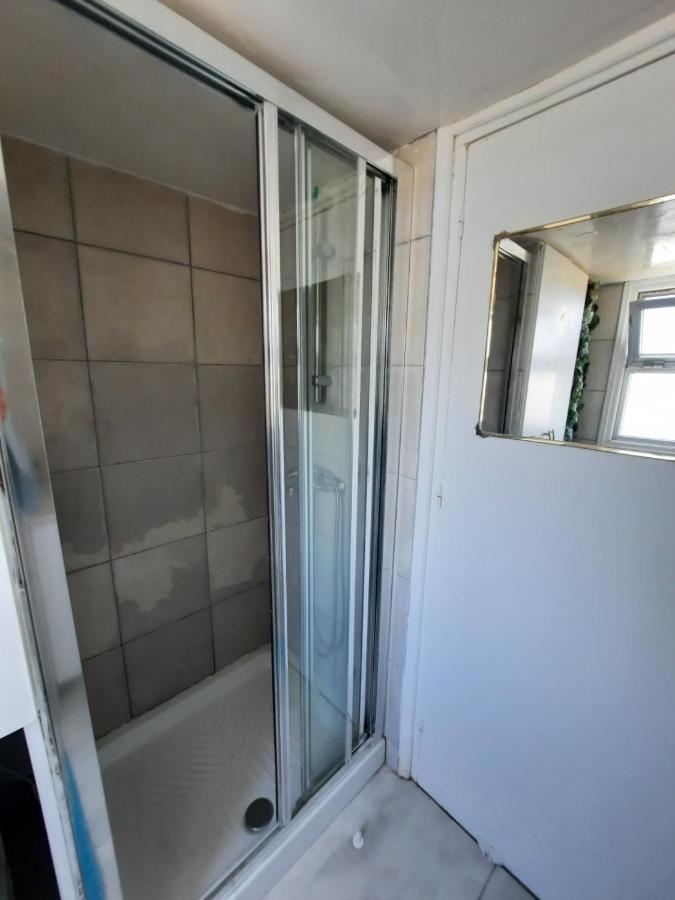 Sea-Esta Seaview Apartment, 200 Meters To The Beach Larnaka Exterior foto